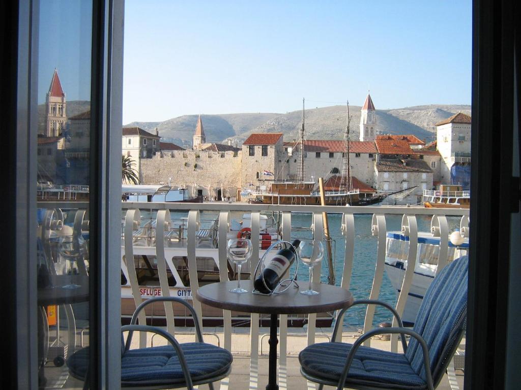Villa Tudor Trogir Phòng bức ảnh
